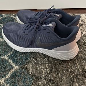 NIKE revolution sneakers